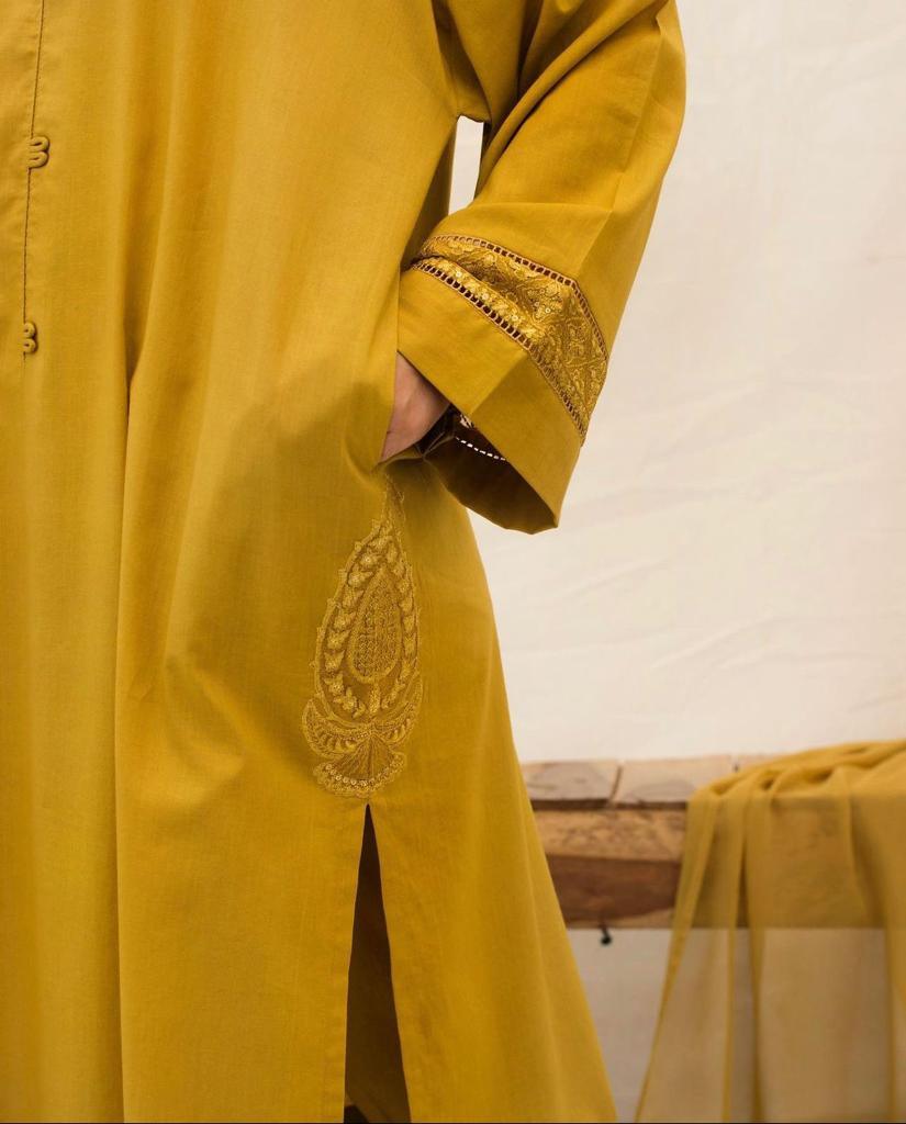 Mustard| 3-Piece Stitched Suit - MAHARANI